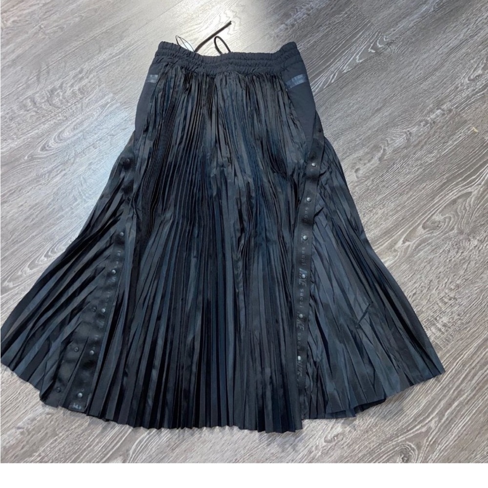 Nike X Sacai Black Pleated Midi Skirt Size Small - Picture 3 of 7